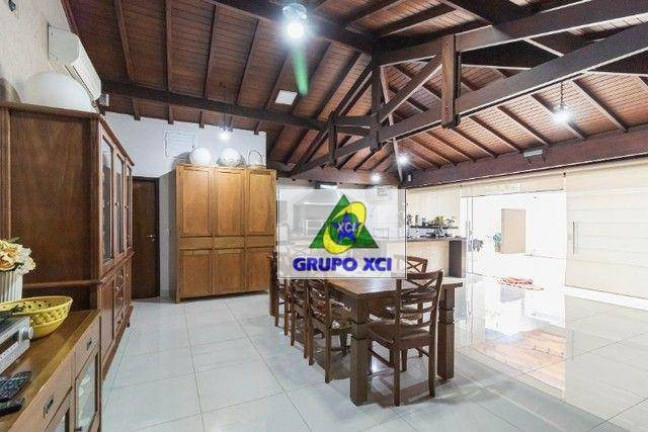 Casa com 4 Quartos à Venda, 268 m² em Jardim Do Lago - Pirassununga