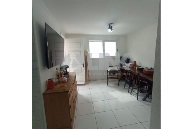 Imagem Imóvel com 2 Quartos à Venda, 93 m² em Santo Antônio - Porto Alegre