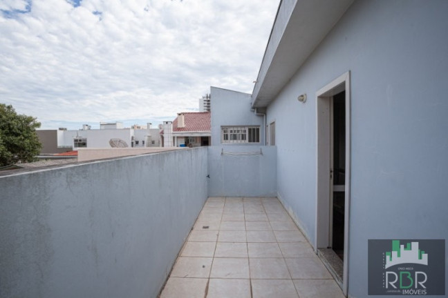 Imagem Casa com 4 Quartos à Venda, 223 m² em Torres