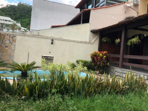Imagem Casa com 4 Quartos à Venda, 400 m² em São Francisco - Niterói Imagem Casa com 4 Quartos à Venda, 400 m² em São Francisco - Niterói