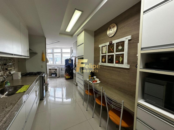 Imagem Imóvel com 4 Quartos à Venda, 200 m² em Centro - Guarapari Imagem Imóvel com 4 Quartos à Venda, 200 m² em Centro - Guarapari