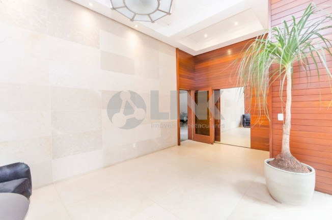 Imagem Apartamento com 3 Quartos à Venda, 325 m² em Moinhos De Vento - Porto Alegre