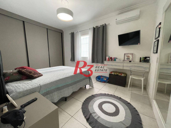 Imagem Casa com 3 Quartos à Venda, 180 m² em Canto Do Forte - Praia Grande