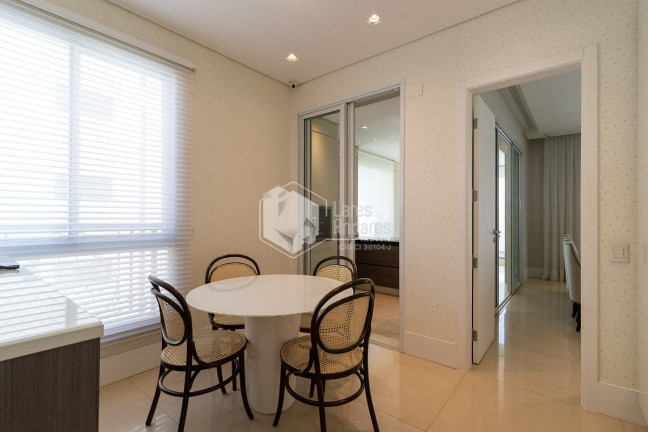 Imagem Apartamento com 4 Quartos à Venda, 405 m² em Moema - São Paulo