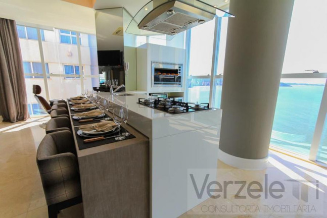 Imagem Apartamento com 4 Quartos à Venda, 330 m² em Centro - Balneário Camboriú