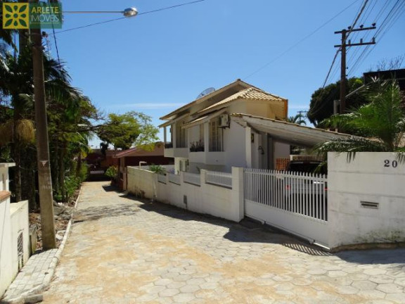 Imagem Casa com 3 Quartos à Venda, 150 m² em Centro - Porto Belo Imagem Casa com 3 Quartos à Venda, 150 m² em Centro - Porto Belo