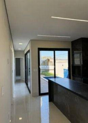 Imagem Casa com 3 Quartos à Venda, 136 m² em Jardim Imperial - Cuiabá