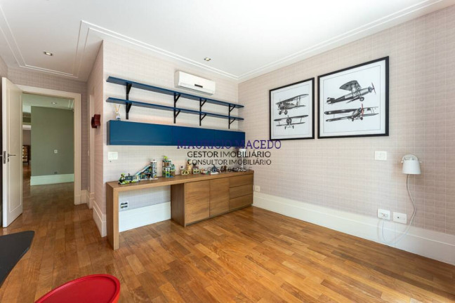 Imagem Casa com 4 Quartos à Venda, 840 m² em Alphaville Residencial Um - Barueri Imagem Casa com 4 Quartos à Venda, 840 m² em Alphaville Residencial Um - Barueri