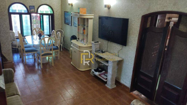 Imagem Casa com 3 Quartos à Venda, 259 m² em Nova Mirim - Praia Grande Imagem Casa com 3 Quartos à Venda, 259 m² em Nova Mirim - Praia Grande