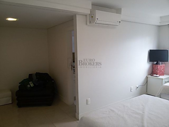 Imagem Cobertura com 3 Quartos à Venda, 181 m² em Centro - Balneário Camboriú
