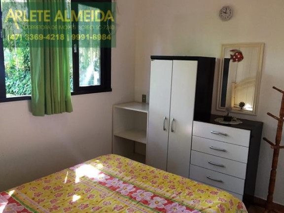 Imagem Casa com 2 Quartos para Alugar ou Temporada, 35 m² em Centro - Porto Belo Imagem Casa com 2 Quartos para Alugar ou Temporada, 35 m² em Centro - Porto Belo