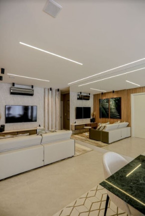 Imagem Imóvel com 4 Quartos à Venda,  em Meia Praia - Itapema