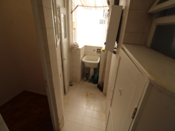 Imagem Apartamento com 2 Quartos à Venda, 81 m² em Copacabana - Rio De Janeiro