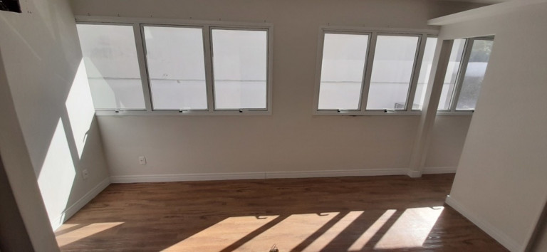 Imagem Imóvel à Venda, 33 m² em Menino Deus - Porto Alegre