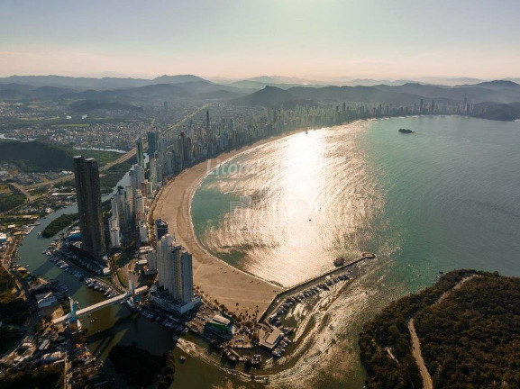 Imagem Apartamento com 4 Quartos à Venda, 261 m² em Barra Sul - Balneário Camboriú