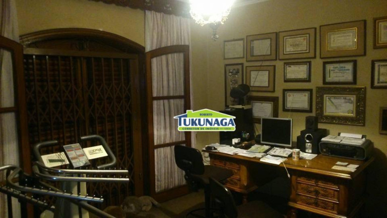 Imagem Casa com 4 Quartos à Venda, 454 m² em Vila Galvão - Guarulhos