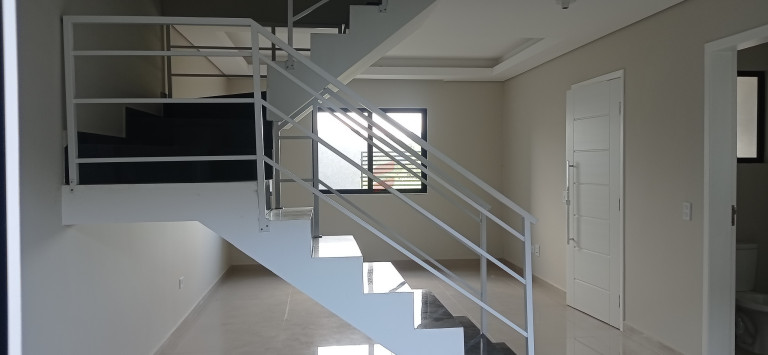 Imagem Sobrado com 3 Quartos à Venda, 145 m² em Atuba - Curitiba Imagem Sobrado com 3 Quartos à Venda, 145 m² em Atuba - Curitiba