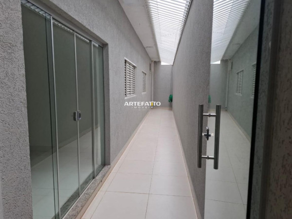 Imagem Casa com 3 Quartos à Venda, 200 m²