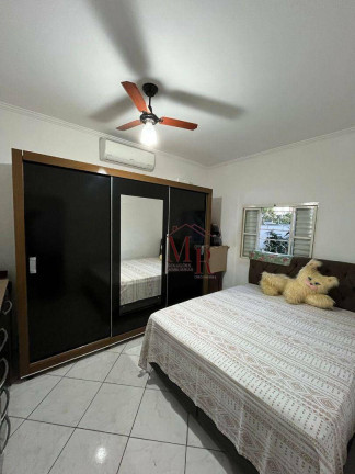 Imagem Casa com 2 Quartos à Venda, 200 m² em Jardim Botura - Votuporanga