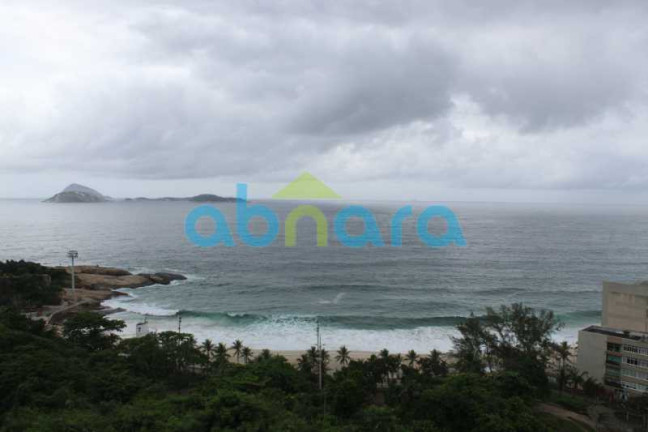 Imagem Cobertura com 3 Quartos à Venda, 800 m² em Copacabana - Rio De Janeiro Imagem Cobertura com 3 Quartos à Venda, 800 m² em Copacabana - Rio De Janeiro