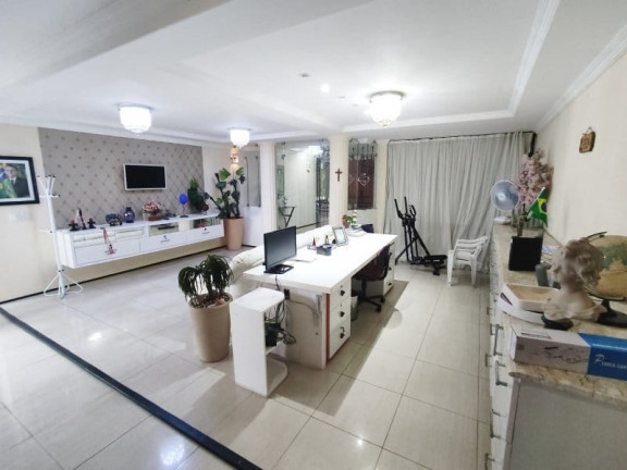 Imagem Casa com 9 Quartos à Venda, 960 m² em Centro - Fortaleza Imagem Casa com 9 Quartos à Venda, 960 m² em Centro - Fortaleza