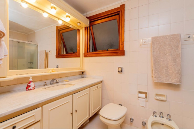 Imagem Apartamento com 3 Quartos à Venda, 241 m² em Bela Vista - Porto Alegre