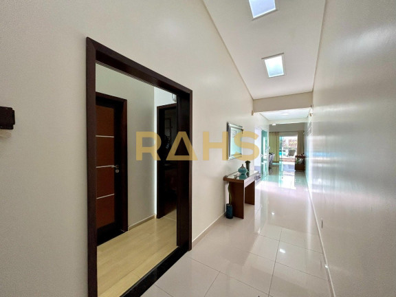 Imagem Casa com 4 Quartos à Venda, 279 m² em Floresta - Joinville Imagem Casa com 4 Quartos à Venda, 279 m² em Floresta - Joinville
