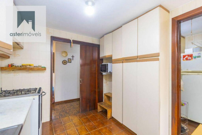 Imagem Casa com 4 Quartos à Venda, 180 m² em Guabirotuba - Curitiba