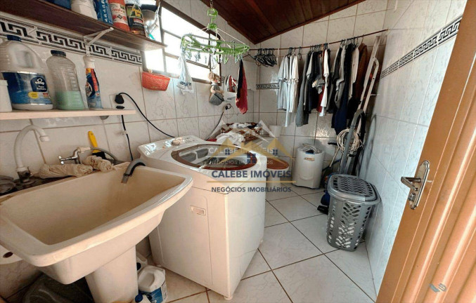 Imagem Casa com 3 Quartos à Venda, 181 m² em Jardim Saba - Tatuí