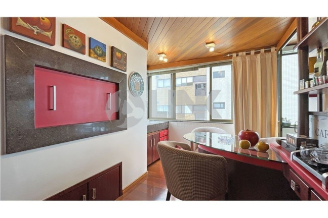 Imagem Apartamento com 3 Quartos à Venda, 210 m² em Bela Vista - Porto Alegre