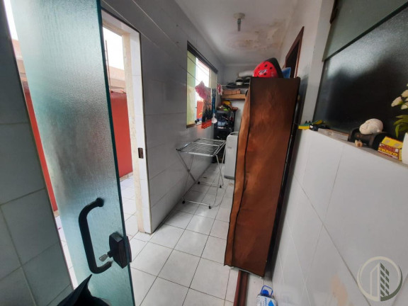 Imagem Casa com 4 Quartos à Venda, 180 m² em Boqueirão - Santos