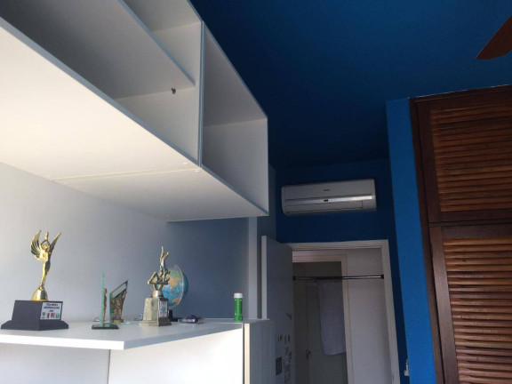 Apartamento à Venda,  em Guarujá