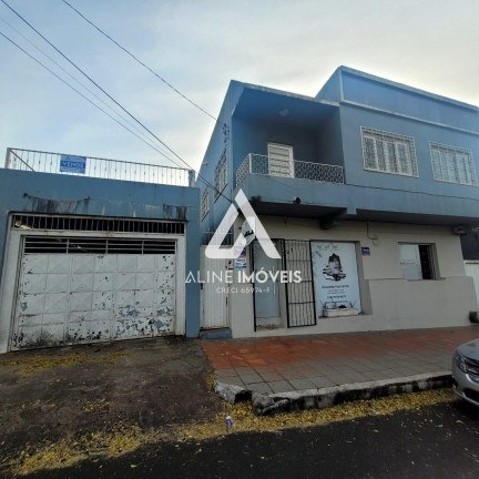 Casa com 7 Quartos à Venda,  em Centro - Cruz Alta