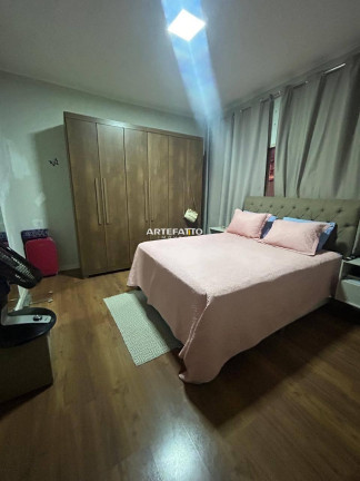 Imagem Casa com 3 Quartos à Venda, 288 m²