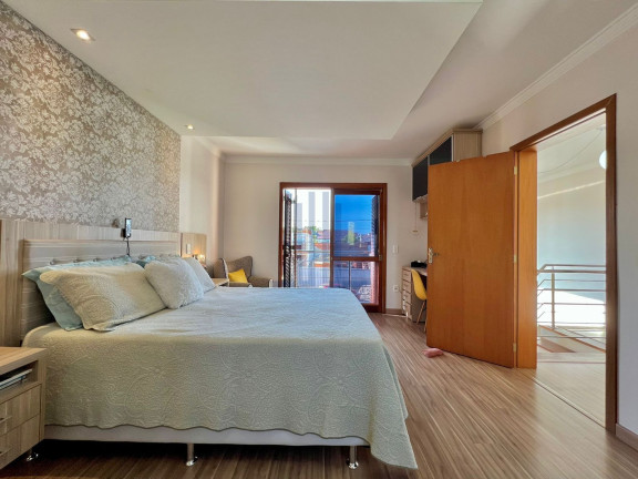 Imagem Casa com 3 Quartos à Venda, 156 m² em Tomazetti - Santa Maria