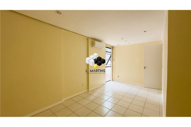Imagem Sala Comercial à Venda, 44 m² em Moinhos De Vento - Porto Alegre Imagem Sala Comercial à Venda, 44 m² em Moinhos De Vento - Porto Alegre