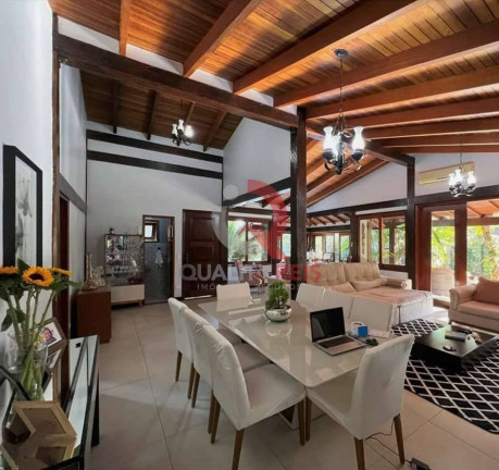 Imagem Casa de Condomínio com 3 Quartos à Venda, 320 m² em Chácara Dos Lagos - Carapicuíba