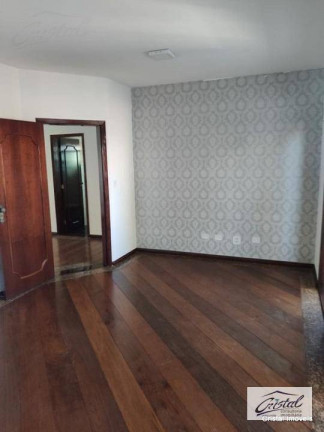 Imagem Casa com 8 Quartos à Venda ou Locação, 270 m² em Jardim Fontana - Cotia