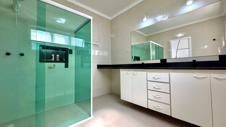 Imagem Casa com 4 Quartos à Venda, 360 m² em Santana De Parnaíba
