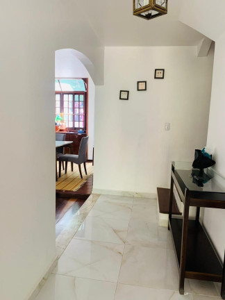 Imagem Casa com 4 Quartos à Venda, 350 m² em Jardim Golf I - Jandira Imagem Casa com 4 Quartos à Venda, 350 m² em Jardim Golf I - Jandira