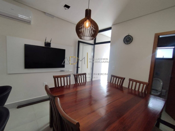 Imagem Casa com 3 Quartos à Venda, 250 m² em Vila Nelo Cariola - Botucatu Imagem Casa com 3 Quartos à Venda, 250 m² em Vila Nelo Cariola - Botucatu