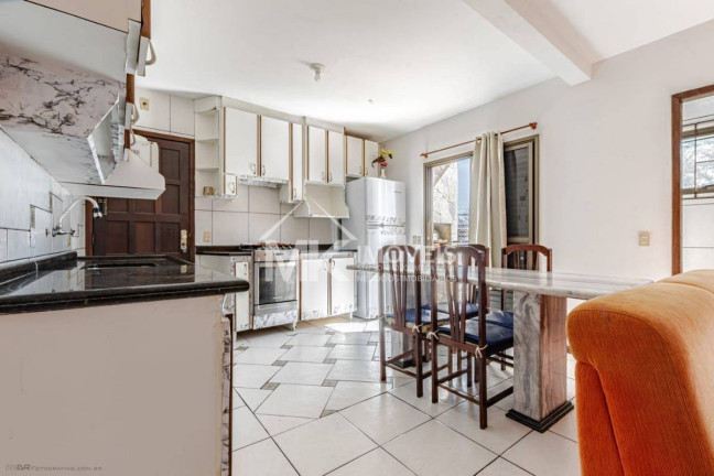 Imagem Sobrado com 3 Quartos à Venda, 200 m² em Bairro Alto - Curitiba Imagem Sobrado com 3 Quartos à Venda, 200 m² em Bairro Alto - Curitiba