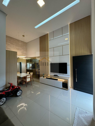Imagem Casa com 3 Quartos à Venda, 200 m² em Setor Gentil Meireles - Goiânia