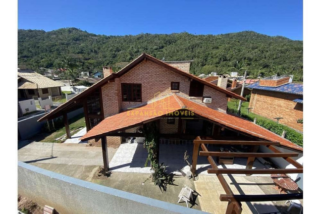 Imagem Casa com 3 Quartos à Venda, 220 m² em Cachoeira Do Bom Jesus - Florianópolis Imagem Casa com 3 Quartos à Venda, 220 m² em Cachoeira Do Bom Jesus - Florianópolis
