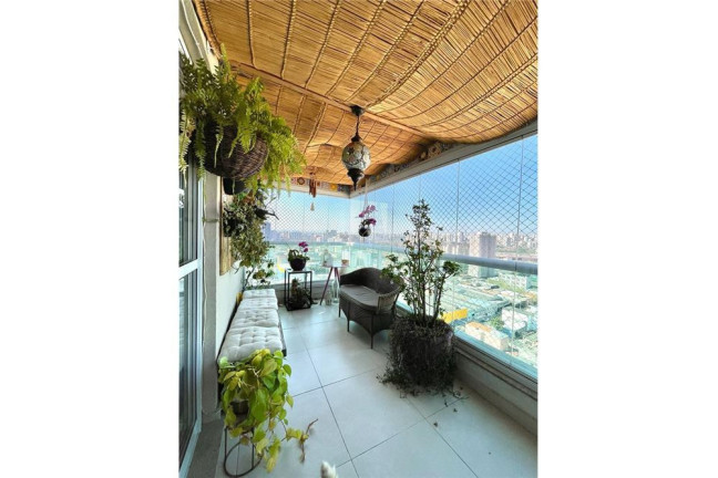 Imagem Imóvel com 1 Quarto à Venda, em Cambuci - São Paulo Imagem Imóvel com 1 Quarto à Venda, em Cambuci - São Paulo