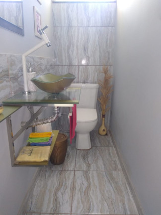 Imagem Casa de Condomínio com 4 Quartos à Venda, 250 m² em Unamar - Cabo Frio