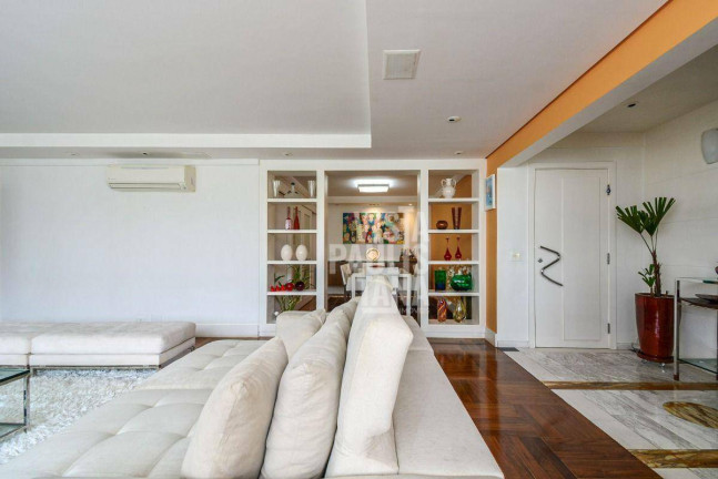 Imagem Apartamento com 3 Quartos à Venda, 177 m² em Itaim Bibi - São Paulo Imagem Apartamento com 3 Quartos à Venda, 177 m² em Itaim Bibi - São Paulo