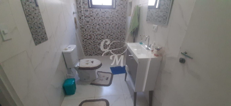 Imagem Imóvel com 3 Quartos à Venda, 2.000 m² em Centro - Guararema