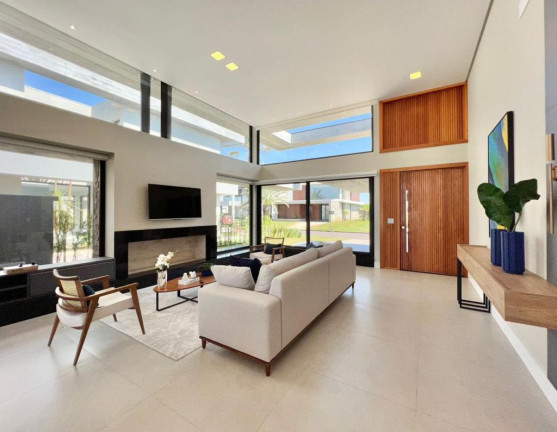 Imagem Casa com 4 Quartos à Venda, 215 m² em Marina - Capao Da Canoa Imagem Casa com 4 Quartos à Venda, 215 m² em Marina - Capao Da Canoa