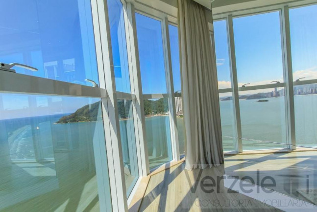 Imagem Apartamento com 4 Quartos à Venda, 330 m² em Centro - Balneário Camboriú
